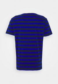 Kurzärmeliges T-Shirt in blau und schwarz mit horizontalen Streifen, im Rundhalsstil; aus weichem Stoff und normaler Passform.