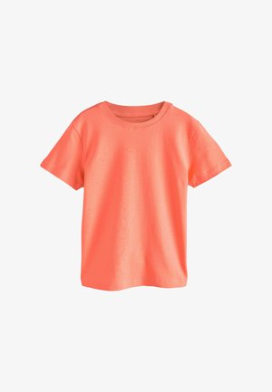 Korálová bavlněná tričko s kulatým výstřihem a krátkými rukávy, s hladkou texturou a minimalistickým designem.