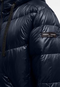 Frieda & Freddies Abrigo de invierno - blue