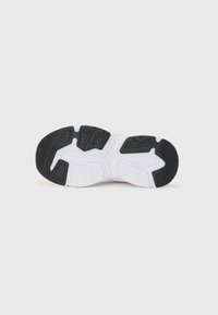 Champion RN00 UNISEX - Baskets basses - white/silver-coloured