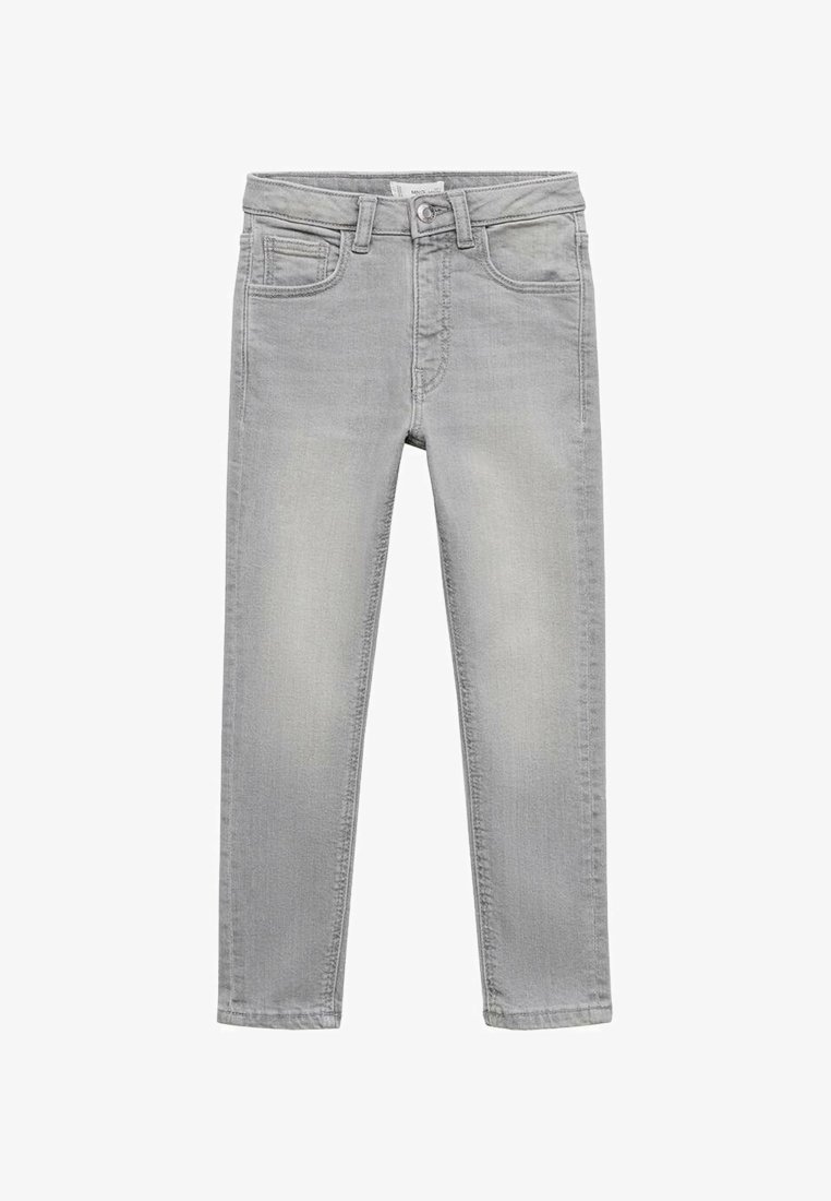 Sive traperice uskog kroja, s petljama za remen, prednjim džepovima i izbjeljenim završnim detaljima uz blago izlizanim dijelovima na bedrima.