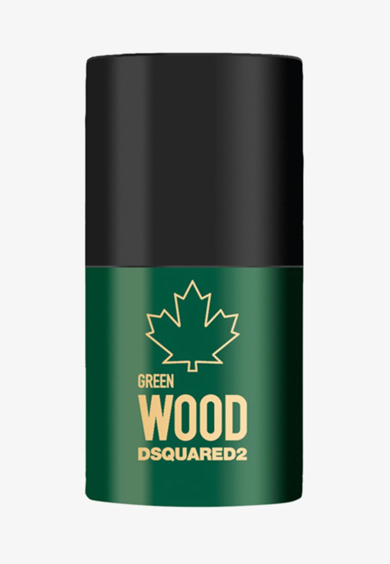 Bouteille cylindrique verte avec un capuchon noir. Présente un logo en forme de feuille d'érable dorée et du texte indiquant "GREEN WOOD" et "DSQUARED2" en lettres dorées.