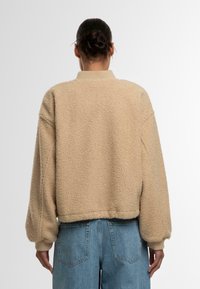 Urban Classics STRUCTURED - Fleecejas - unionbeige