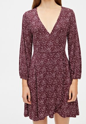 PULL&BEAR, Robe de jour - bordeaux
