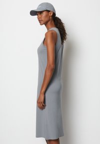 Marc O'Polo SLEEVE LESS EASY FIT - Džersejové šaty - nordic sea
