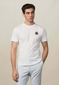 Hackett London Camiseta básica - off white
