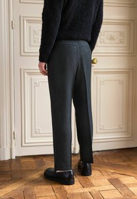 Next TEXTURED - REGULAR FIT - Pantalones - black