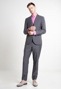 Next SLIM FIT TOLLEGNO - Pantaloni eleganti - dark grey