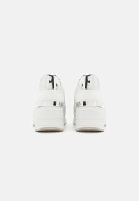 Marco Tozzi Trainers - white