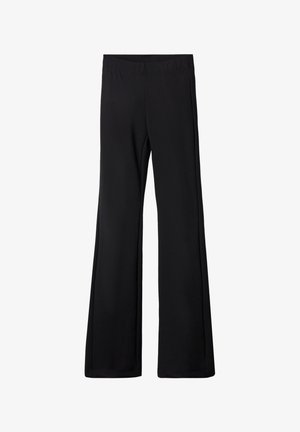 Pantaloni neri a zampa d'elefante con cintura elastica, realizzati in un tessuto morbido e elasticizzato, caratterizzati da una texture liscia e senza motivi o accessori visibili.