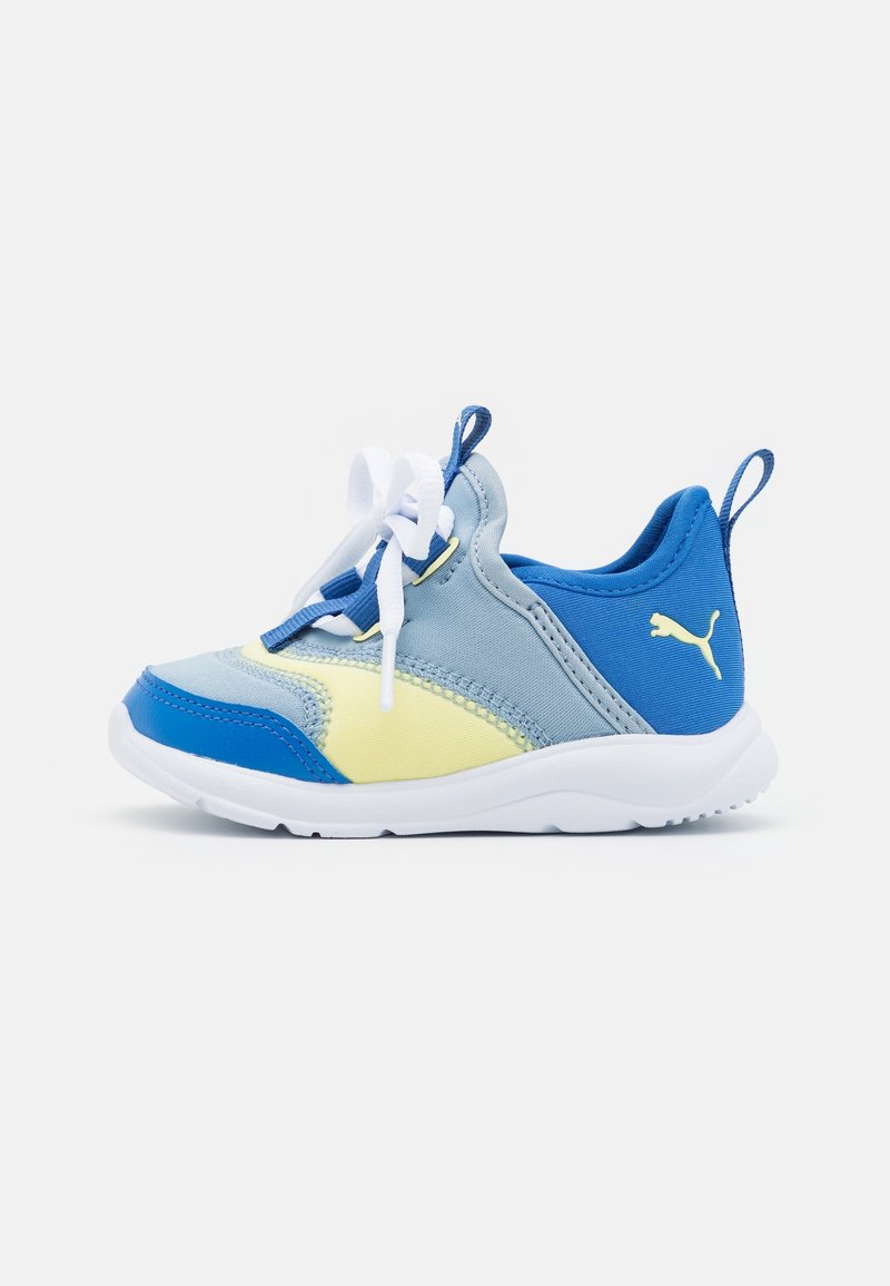 Puma FUN RACER SLIP ON ELEVATE UNISEX - Katujuoksukengät - blue fog/yellow pear