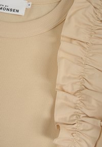 Karen by Simonsen ODA - Camiseta estampada - honey peach