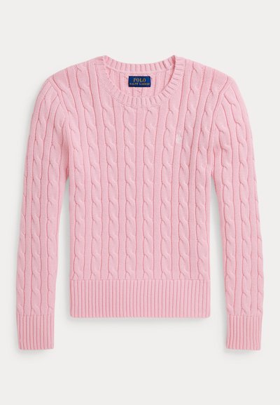 Ροζ πλεκτό πουλόβερ μακρύ μανίκι με στρογγυλή λαιμόκοψη και ρί�γες στα μανίκια και στο τελείωμα, διαθέτοντας ένα μικρό κεντητό λογότυπο στο στήθος.