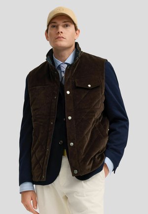 MIT STEHKRAGEN UND DRUCKKNÖPFEN - Weste - braun