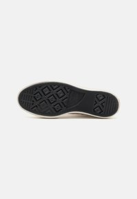 Converse CHUCK TAYLOR ALL STAR LIFT PLATFORM TAILORED LINES - Zapatillas altas - flush stone/egret/gold