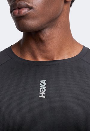 Hoka Everyrun Long Sleeve — photo 6