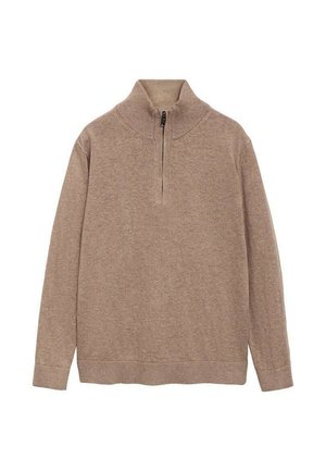 Pull à col zippé court marron clair avec des manches longues, fabriqué en matière tricotée douce. Il présente un col montant et des détails de ribbed au niveau de l'ourlet.