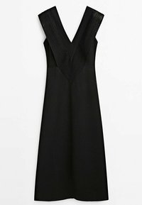 Robe noire sans manches avec un décolleté en V profond, dotée d'une large bordure texturée, d'une taille cintrée et d'une jupe midi en forme de A.