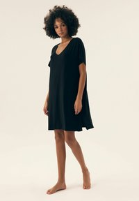 Henderson NOVES czarny