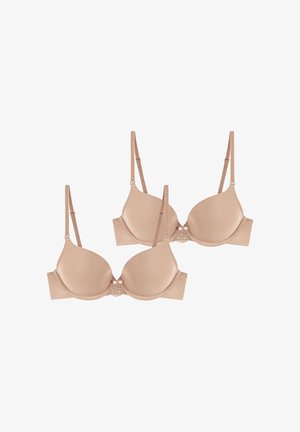 Dvě béžové podprsenky s hladkými, vycpávanými košíčky, nastavitelnými ramínky a krajkovými detaily uprostřed. Navrženy pro pohodlí a podporu.