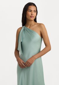 Lauren Ralph Lauren SATIN CHARMEUSE ONE SHOULDER GOWN - Proginė apranga - soft laurel