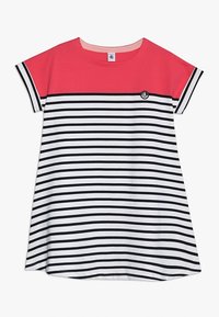 Sukienka w paski z koralowym gorsem, z poziomymi czarno-białymi paskami. Okrągły dekolt, krótkie rękawy i mały akcent logo z przodu.