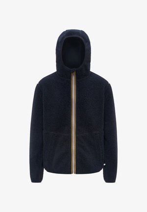 Giacca in pile blu navy con cappuccio, dotata di zip integrale e un accento a righe colorate. Due tasche frontali e tessuto strutturato.