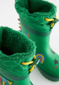 Next THE GRUFFALO CUFF - Bottes en caoutchouc - green play all day