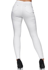 Elara HIGHWAIST - Vaqueros pitillo - weiß