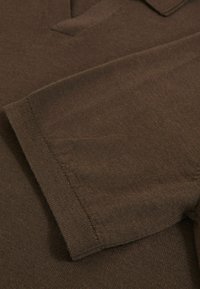 Piké - chocolate brown