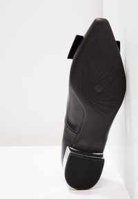 Peter Kaiser Escarpins - dark blue