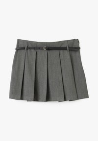 Grijze geplooide rok met een zwarte riem. Heeft een aansluitende taille, zijrits en klassieke tailoring. Gemaakt van een gestructureerde stof.