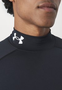 Under Armour - Koszulka sportowa
