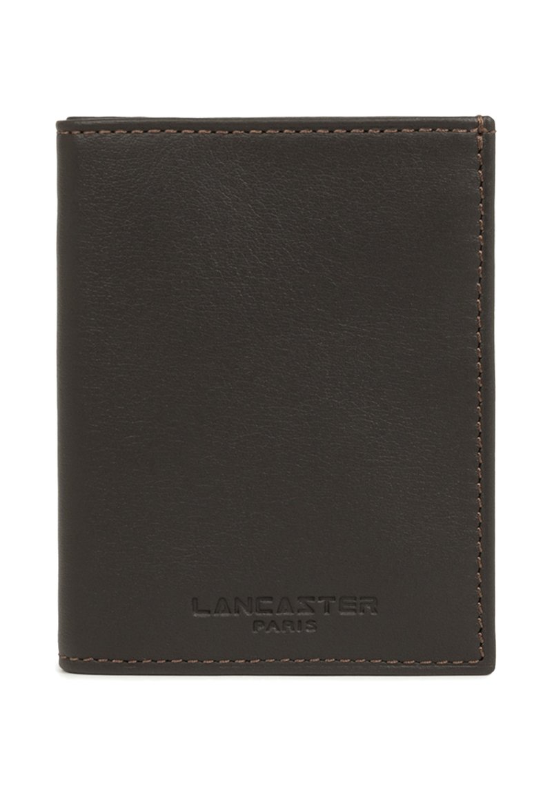 Portefeuille en cuir brun foncé avec des coutures visibles et un logo "Lancaster Paris" embossé en bas au centre.