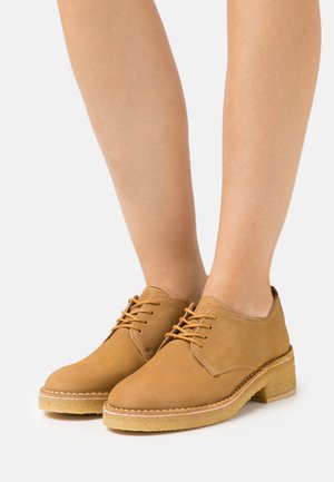 MARU LONDON - Derbies - natural