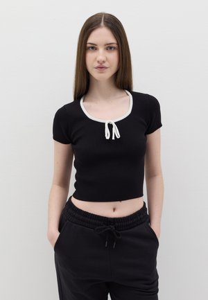 Top - black