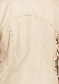 Maze Lederjacke - powder