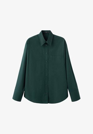 Grünes, langärmeliges Hemd aus glattem Stoff. Es verfügt über einen klassischen Kragen, eine Knopfleiste vorne und eine einzelne Brusttasche.