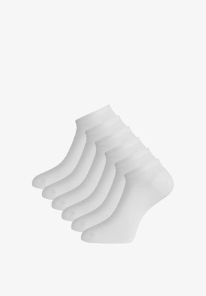 Lot de cinq chaussettes blanches pour chevilles. Fabriquées en matière douce et extensible avec une bordure côtelée et une texture lisse. Sans motifs ni accents.