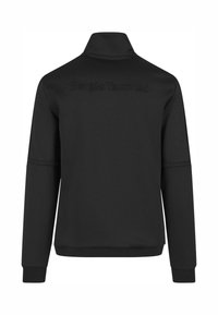 Černý svetr s vysokým límcem, který na zádech zdobí texturované logo. Vyroben z hladké látky s přiléhavými manžetami a spodním lemem.