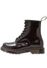 lacet rouge doc martens