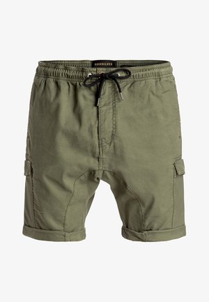 Shorts décontractés pour hommes de couleur vert olive avec ceinture élastique, cordon noir, poches cargo latérales et ourlets retroussés, de la marque Quiksilver.
