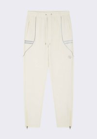 Pantalones jogger crema con cintura ajustable y cordón, bolsillos laterales y rayas plateadas de contraste. Cuenta con cremalleras en los tobillos para un ajuste ajustable.