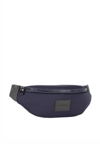 Nerka z tkaniny w kolorze granatowym o eleganckim designie, wyposażona w zamek błyskawiczny, szare akcenty i naszywkę z logo. Materiał wygląda na trwały i gładki.