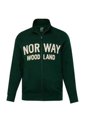 Zelená zipová bunda vyrobená z bavlněné směsi, s velkým bílým textem "NORWAY WOOD LAND" na přední straně a žebrovanými manžetami a lemem.