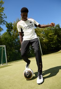 Nike Performance PHANTOM LUNA 2 CLUB FG/MG - Scarpe da calcio per terreni duri - white/black/metallic gold coin