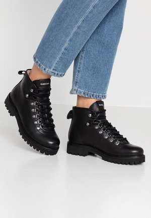 Blackstone Enkelkaarsjes - black