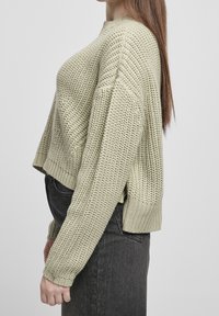 Urban Classics Stickad tröja - light green