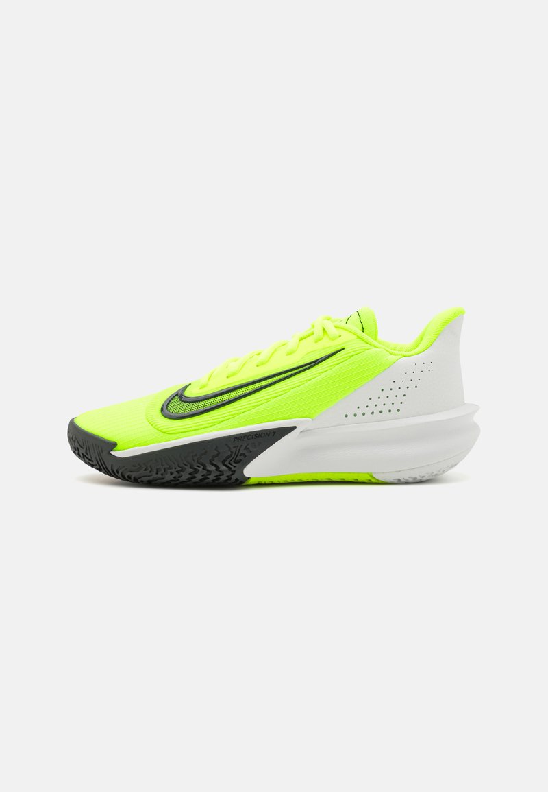 Neon gul atletikskoer med sorte accenter og hvid mellemsål; har struktureret stof, snørebåndsdesign og et karakteristisk dækmønster.