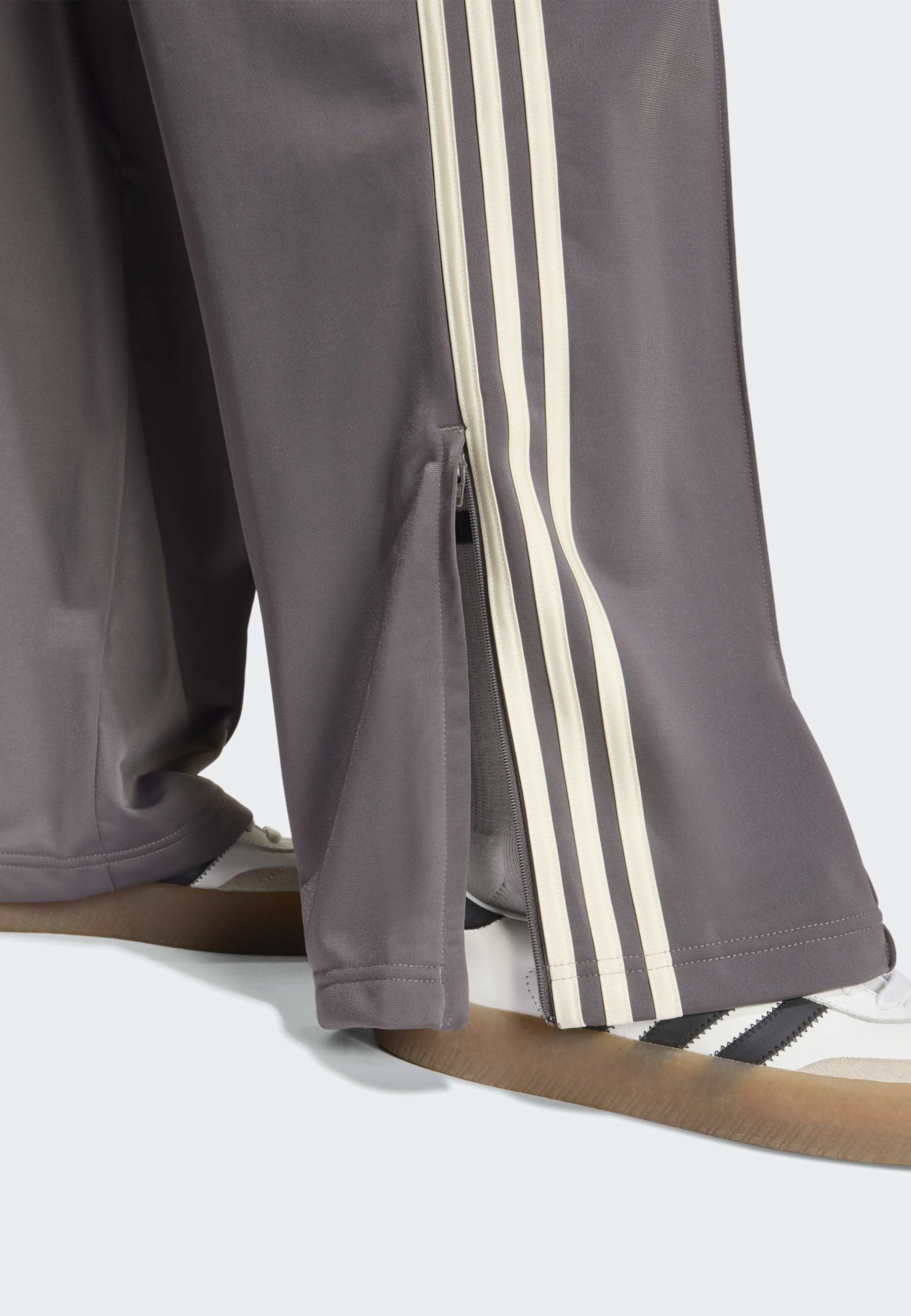adidas Originals FIREBIRD LOOSE - Tracksuit bottoms - charcoal